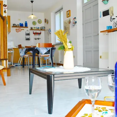 Apartment On 2 Levels With Large Terrace Lake View *